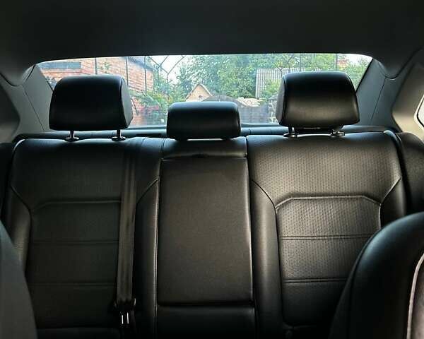 Серый Фольксваген Пассат, объемом двигателя 2.5 л и пробегом 251 тыс. км за 10999 $, фото 31 на Automoto.ua