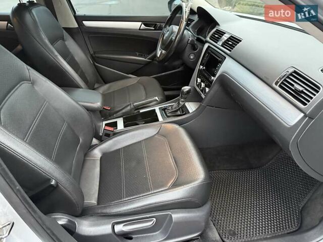 Серый Фольксваген Пассат, объемом двигателя 2.48 л и пробегом 185 тыс. км за 9800 $, фото 43 на Automoto.ua