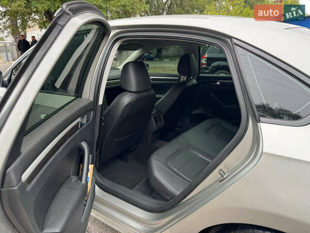 Сірий Фольксваген Пассат, об'ємом двигуна 2.5 л та пробігом 253 тис. км за 10490 $, фото 26 на Automoto.ua