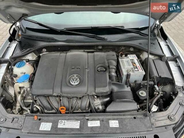 Серый Фольксваген Пассат, объемом двигателя 2.5 л и пробегом 294 тыс. км за 10200 $, фото 16 на Automoto.ua