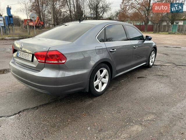 Серый Фольксваген Пассат, объемом двигателя 2.5 л и пробегом 163 тыс. км за 9200 $, фото 12 на Automoto.ua