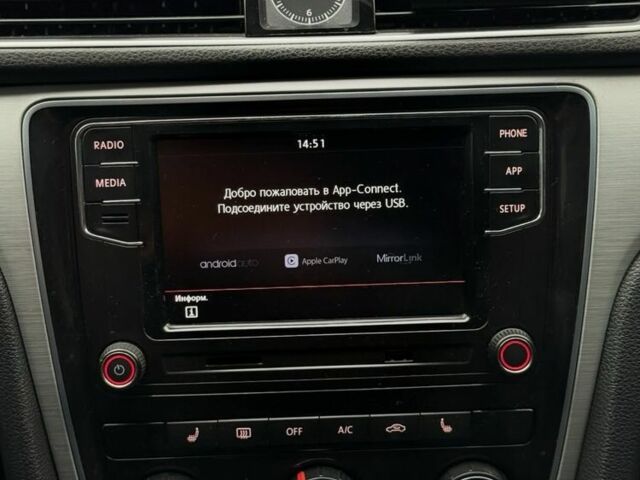 Сірий Фольксваген Пассат, об'ємом двигуна 2.5 л та пробігом 245 тис. км за 10600 $, фото 14 на Automoto.ua