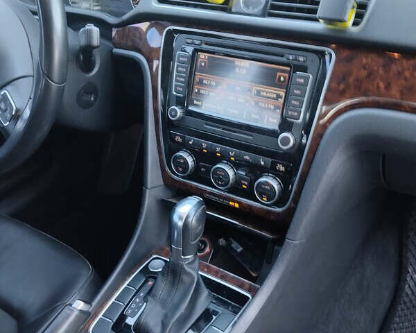 Серый Фольксваген Пассат, объемом двигателя 2 л и пробегом 158 тыс. км за 12500 $, фото 18 на Automoto.ua