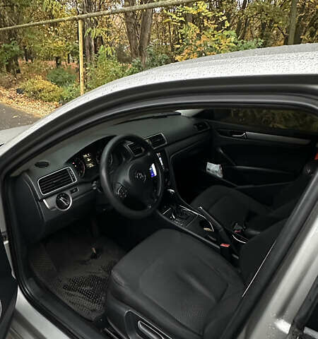 Серый Фольксваген Пассат, объемом двигателя 2.48 л и пробегом 310 тыс. км за 9000 $, фото 5 на Automoto.ua