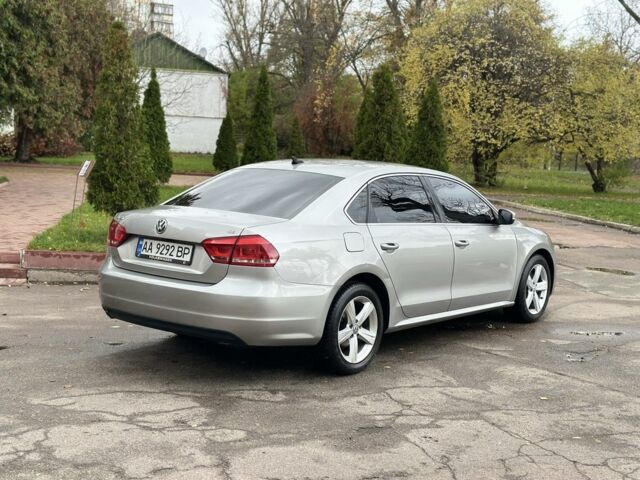 Фольксваген Пассат 2012 у Києві на Automoto.ua Сірий Фольксваген Пассат, об'ємом двигуна 2.5 л та пробігом 199 тис. км за 8299 $, фото 5 на Automoto.ua