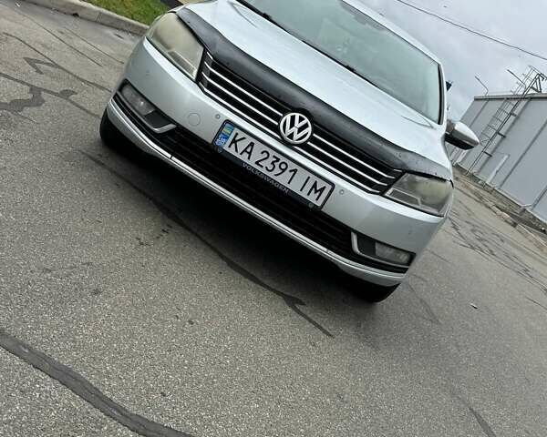 Серый Фольксваген Пассат, объемом двигателя 1.8 л и пробегом 192 тыс. км за 7999 $, фото 8 на Automoto.ua