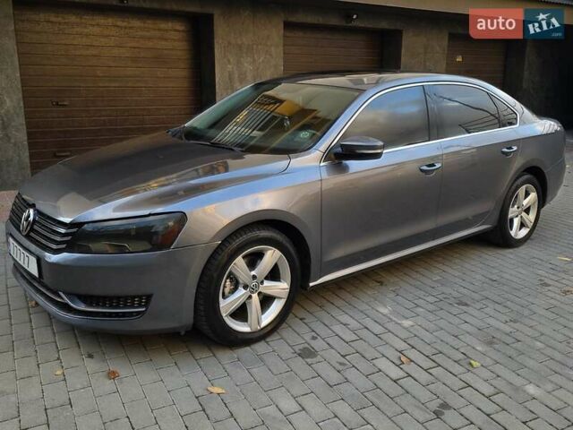 Серый Фольксваген Пассат, объемом двигателя 2.5 л и пробегом 241 тыс. км за 7450 $, фото 3 на Automoto.ua