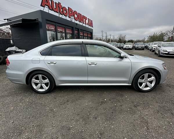 Серый Фольксваген Пассат, объемом двигателя 2.48 л и пробегом 273 тыс. км за 9700 $, фото 4 на Automoto.ua