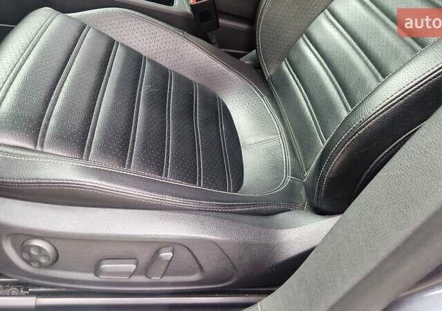 Сірий Фольксваген Пассат, об'ємом двигуна 2 л та пробігом 218 тис. км за 9600 $, фото 6 на Automoto.ua