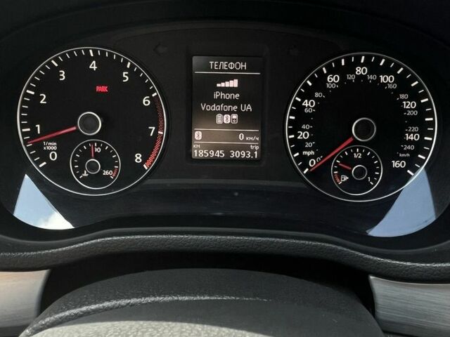 Серый Фольксваген Пассат, объемом двигателя 2.5 л и пробегом 193 тыс. км за 9400 $, фото 18 на Automoto.ua