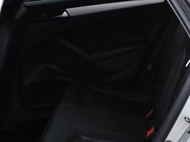 Сірий Фольксваген Пассат, об'ємом двигуна 2.5 л та пробігом 241 тис. км за 8790 $, фото 17 на Automoto.ua