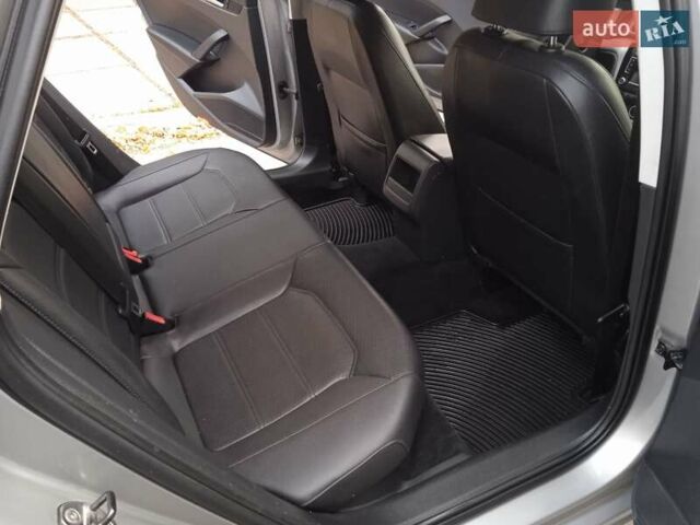 Сірий Фольксваген Пассат, об'ємом двигуна 2.5 л та пробігом 216 тис. км за 9800 $, фото 14 на Automoto.ua