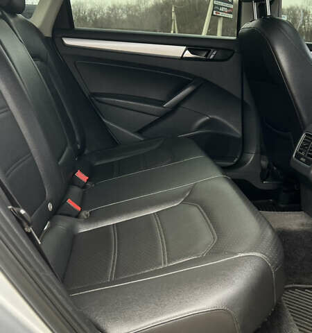 Серый Фольксваген Пассат, объемом двигателя 2.5 л и пробегом 271 тыс. км за 9500 $, фото 19 на Automoto.ua