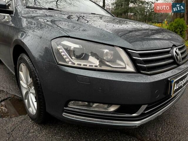 Сірий Фольксваген Пассат, об'ємом двигуна 1.8 л та пробігом 249 тис. км за 9390 $, фото 1 на Automoto.ua