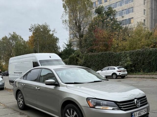 Серый Фольксваген Пассат, объемом двигателя 2.5 л и пробегом 218 тыс. км за 8250 $, фото 2 на Automoto.ua