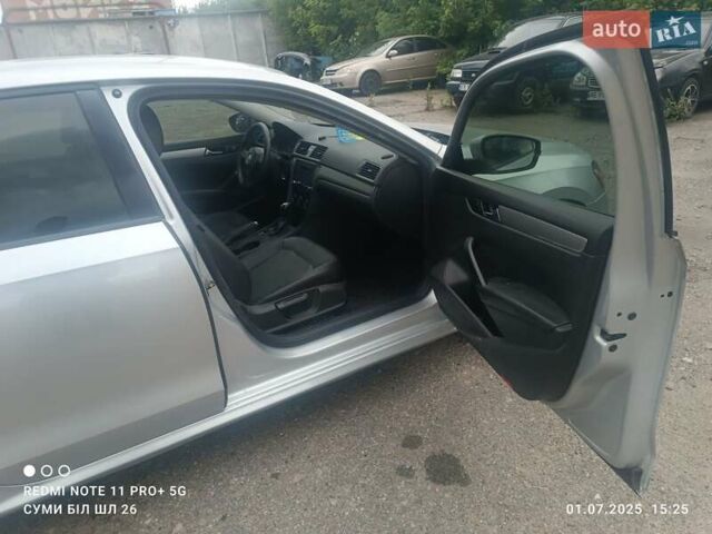 Серый Фольксваген Пассат, объемом двигателя 2.48 л и пробегом 186 тыс. км за 9700 $, фото 5 на Automoto.ua