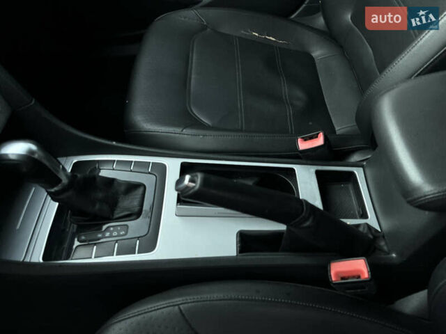 Серый Фольксваген Пассат, объемом двигателя 2.48 л и пробегом 249 тыс. км за 9000 $, фото 11 на Automoto.ua