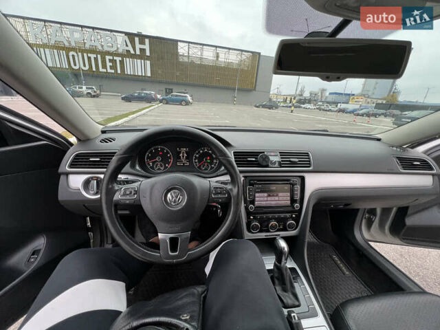 Сірий Фольксваген Пассат, об'ємом двигуна 2.48 л та пробігом 290 тис. км за 9300 $, фото 20 на Automoto.ua