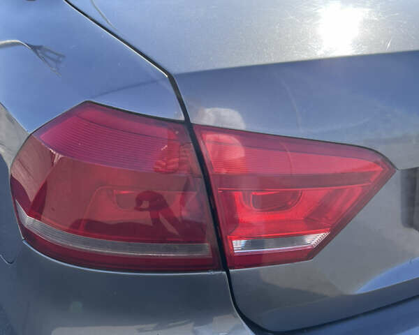 Серый Фольксваген Пассат, объемом двигателя 2.5 л и пробегом 174 тыс. км за 10900 $, фото 15 на Automoto.ua