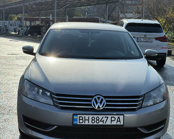 Сірий Фольксваген Пассат, об'ємом двигуна 2.48 л та пробігом 263 тис. км за 9000 $, фото 17 на Automoto.ua