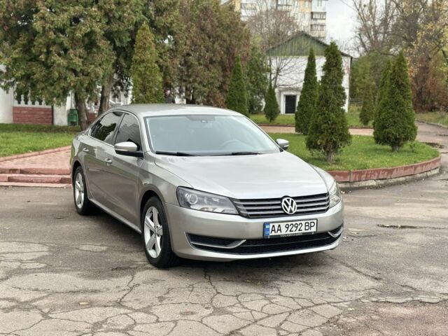 Фольксваген Пассат 2012 у Києві на Automoto.ua Сірий Фольксваген Пассат, об'ємом двигуна 2.5 л та пробігом 199 тис. км за 8299 $, фото 1 на Automoto.ua