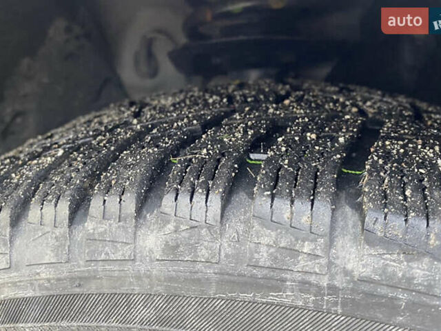 Серый Фольксваген Пассат, объемом двигателя 2.5 л и пробегом 290 тыс. км за 8700 $, фото 7 на Automoto.ua