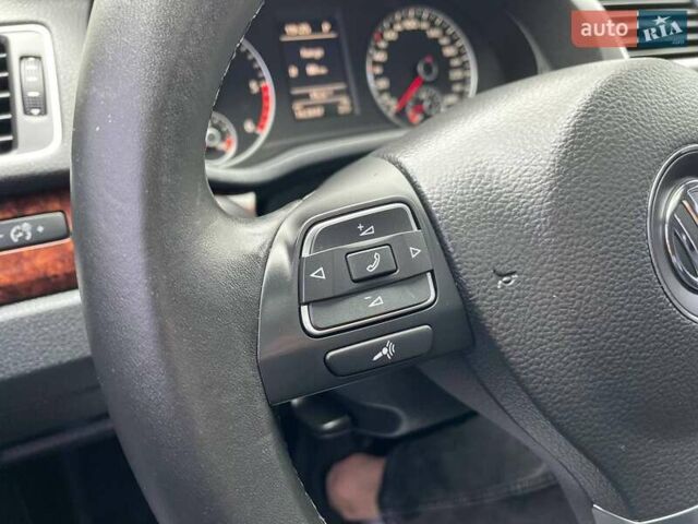Сірий Фольксваген Пассат, об'ємом двигуна 2 л та пробігом 163 тис. км за 13500 $, фото 12 на Automoto.ua