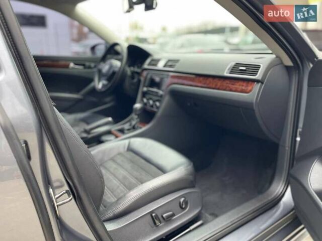 Сірий Фольксваген Пассат, об'ємом двигуна 2 л та пробігом 163 тис. км за 13500 $, фото 20 на Automoto.ua