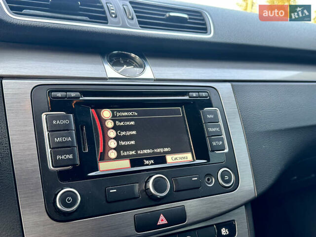 Сірий Фольксваген Пассат, об'ємом двигуна 1.97 л та пробігом 220 тис. км за 11499 $, фото 42 на Automoto.ua