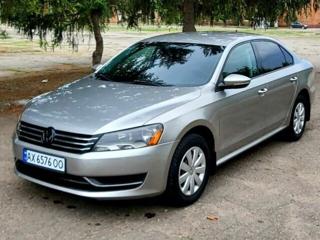 Сірий Фольксваген Пассат, об'ємом двигуна 2.5 л та пробігом 150 тис. км за 7400 $, фото 3 на Automoto.ua