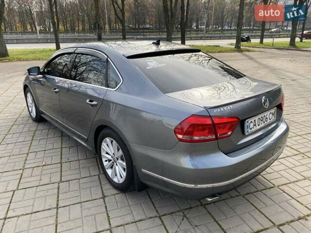 Серый Фольксваген Пассат, объемом двигателя 2.48 л и пробегом 224 тыс. км за 12000 $, фото 3 на Automoto.ua