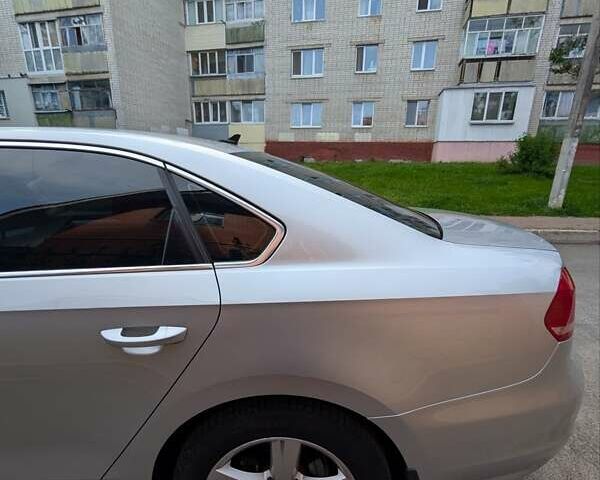 Серый Фольксваген Пассат, объемом двигателя 2.5 л и пробегом 238 тыс. км за 9800 $, фото 5 на Automoto.ua