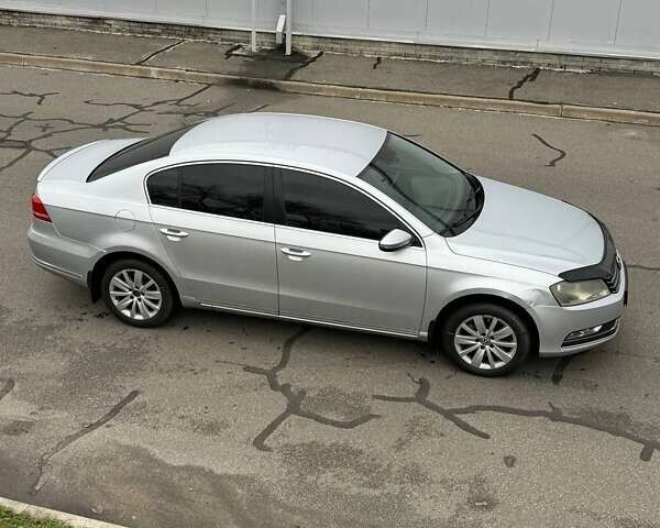 Серый Фольксваген Пассат, объемом двигателя 1.8 л и пробегом 192 тыс. км за 7999 $, фото 29 на Automoto.ua