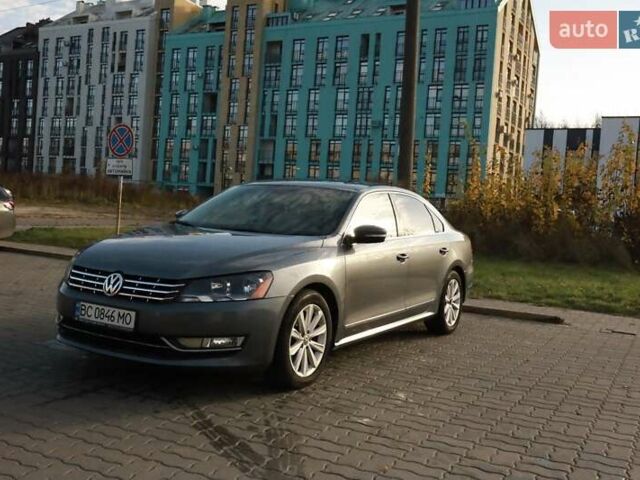 Серый Фольксваген Пассат, объемом двигателя 2.5 л и пробегом 140 тыс. км за 9900 $, фото 2 на Automoto.ua