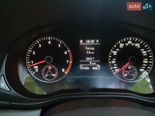 Серый Фольксваген Пассат, объемом двигателя 2.48 л и пробегом 171 тыс. км за 11950 $, фото 18 на Automoto.ua