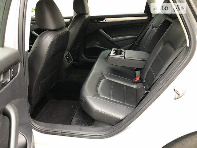 Серый Фольксваген Пассат, объемом двигателя 2.5 л и пробегом 194 тыс. км за 8500 $, фото 10 на Automoto.ua