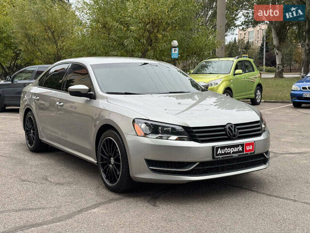 Сірий Фольксваген Пассат, об'ємом двигуна 2.5 л та пробігом 253 тис. км за 10490 $, фото 6 на Automoto.ua