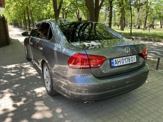 Сірий Фольксваген Пассат, об'ємом двигуна 2.5 л та пробігом 245 тис. км за 10000 $, фото 4 на Automoto.ua