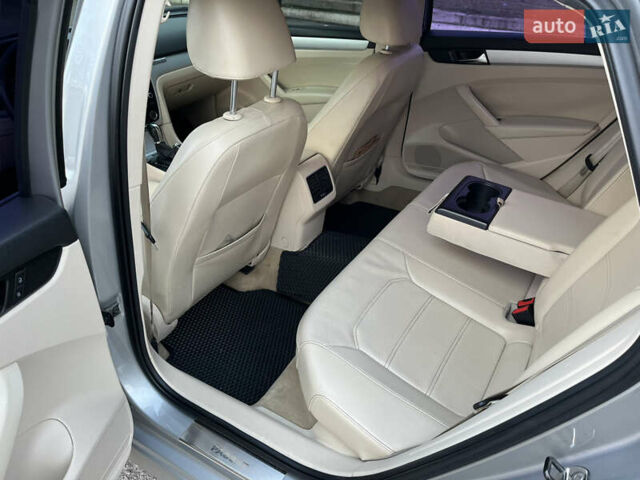 Сірий Фольксваген Пассат, об'ємом двигуна 2.5 л та пробігом 150 тис. км за 11700 $, фото 8 на Automoto.ua