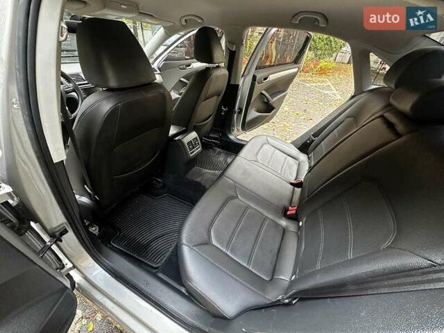 Фольксваген Пассат 2012 у Києві на Automoto.ua Сірий Фольксваген Пассат, об'ємом двигуна 2.5 л та пробігом 205 тис. км за 8299 $, фото 32 на Automoto.ua