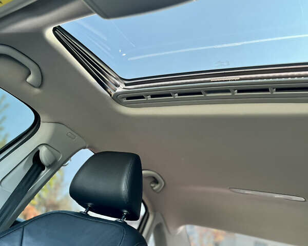 Серый Фольксваген Пассат, объемом двигателя 1.97 л и пробегом 153 тыс. км за 12000 $, фото 16 на Automoto.ua