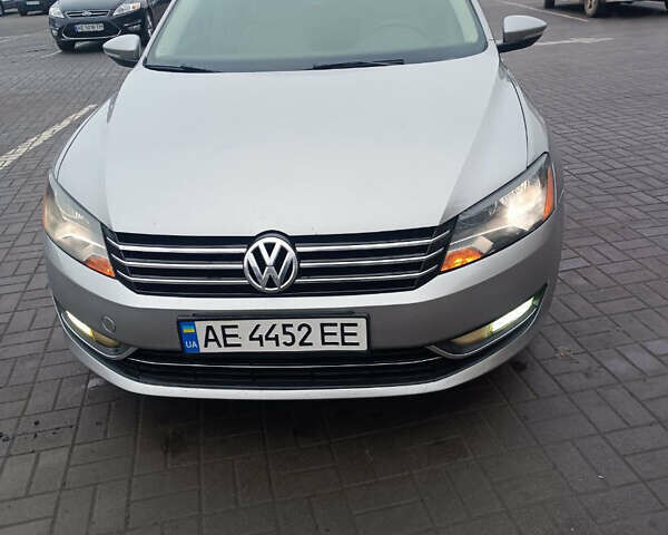 Серый Фольксваген Пассат, объемом двигателя 2.48 л и пробегом 197 тыс. км за 9999 $, фото 7 на Automoto.ua