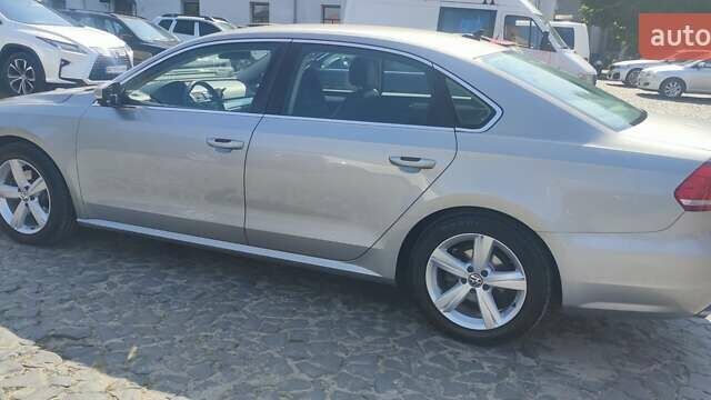 Серый Фольксваген Пассат, объемом двигателя 2.5 л и пробегом 251 тыс. км за 10999 $, фото 6 на Automoto.ua