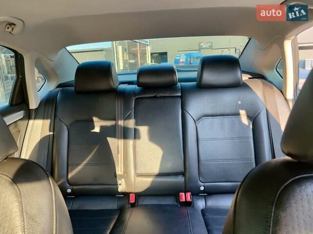 Серый Фольксваген Пассат, объемом двигателя 2.48 л и пробегом 171 тыс. км за 11950 $, фото 21 на Automoto.ua