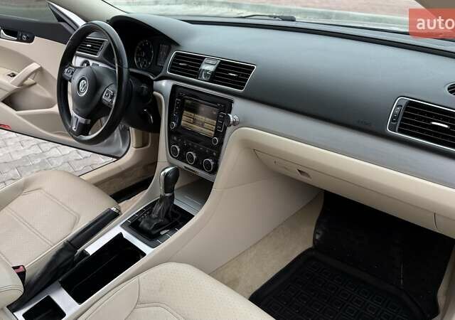 Серый Фольксваген Пассат, объемом двигателя 2.48 л и пробегом 217 тыс. км за 10499 $, фото 27 на Automoto.ua