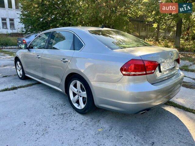 Серый Фольксваген Пассат, объемом двигателя 2.48 л и пробегом 220 тыс. км за 9800 $, фото 18 на Automoto.ua
