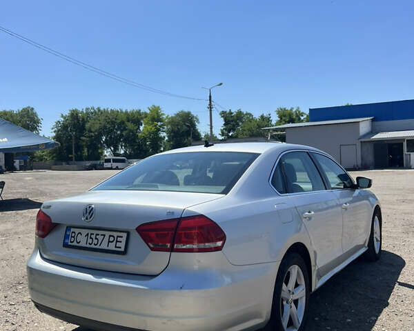 Серый Фольксваген Пассат, объемом двигателя 2.5 л и пробегом 196 тыс. км за 9999 $, фото 4 на Automoto.ua