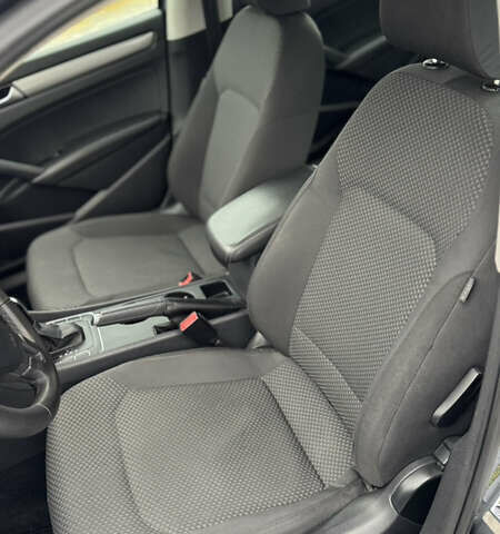 Серый Фольксваген Пассат, объемом двигателя 2.5 л и пробегом 290 тыс. км за 8900 $, фото 19 на Automoto.ua