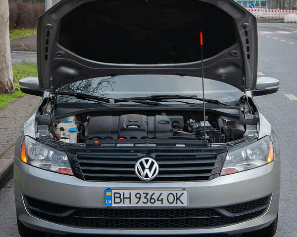 Серый Фольксваген Пассат, объемом двигателя 2.5 л и пробегом 120 тыс. км за 9700 $, фото 13 на Automoto.ua