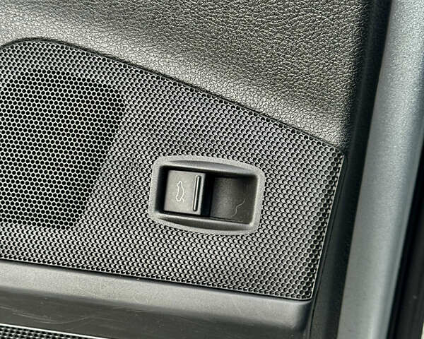 Сірий Фольксваген Пассат, об'ємом двигуна 1.97 л та пробігом 220 тис. км за 11499 $, фото 49 на Automoto.ua